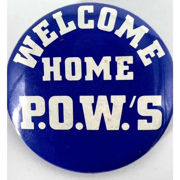 Vintage 70s P.O.W. Button Welcome Home P.O.W.'S - Picture 4 of 4